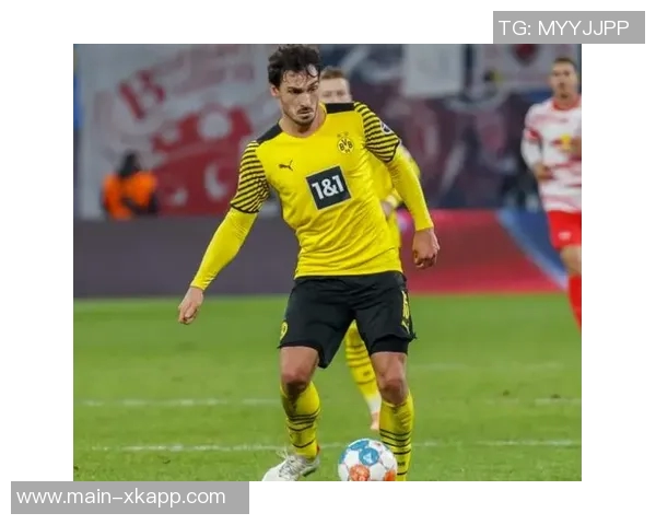 胡梅尔斯水瓶贴新闻揭示心声：20多岁渴望婚姻与家庭生活